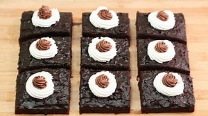 CHOCOLATE RUSTIC CAKE l RUSTIC BROWNIE l EGGLESS & WITHOUT OVEN Recipe: https://youtu.be/L6ZrhsPwd6w YouTube Channel: https://www.youtube.com/NOvenCakeCookies | N'Oven Foods