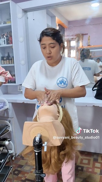 Facial Demo for Beauty Class at Suvyani Beauty Studio