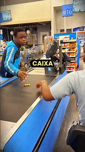 Customer pranks a cashier and gets what's coming to him 😅