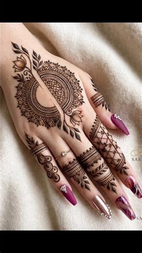 Modern Geometric Mehndi Art💫