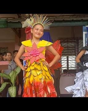 How To Create Fashion Dress Made from Recycle Materials/Creativity/The Art of Teamwork