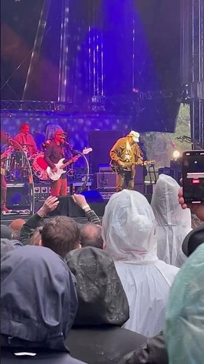 Neil Young & Chrome Hearts - Cortez the killer - Live on stage, Bergen 2025