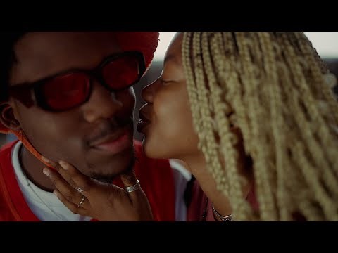 AXEL MERRYL "PETIT BISOU" (Official Music Video)