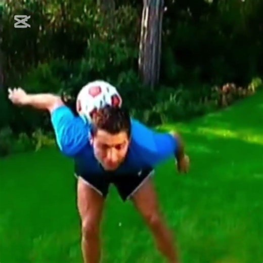 il tempo del 2016 #everybodywantstobemyenemy #roblox #butifyoucloseyoureyes #goku