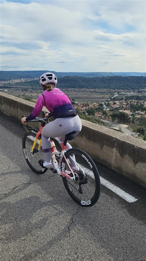 Mathilde on Instagram: "On partait pour une sortie chill 💨 #fyp #reels #chill #roadbike"