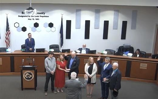 Berkeley County Council swears in new, returning members