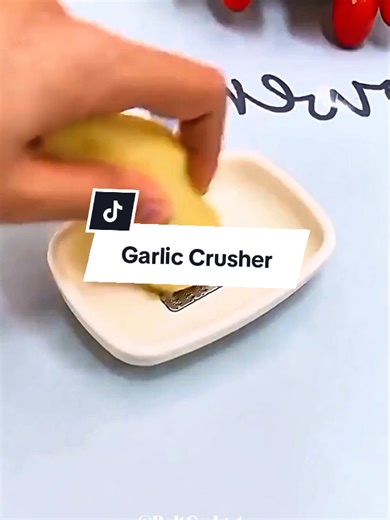 Efficient Garlic Crusher for Your Kitchen