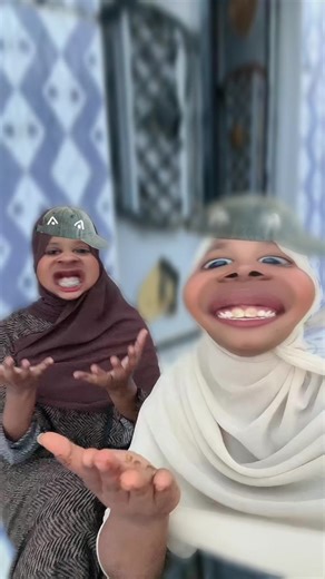 Shimbiraha Cadcad: Wif Sawirkiis Iyo Mabruuka Nalka