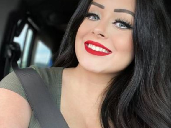 Teacher-turned-OnlyFans star now regrets porn career: 'TOTAL OUTCAST'