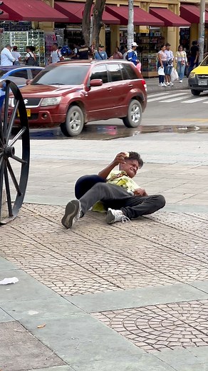 The electric cell phone📲/3000 volts 😂⚡️ | El papucho