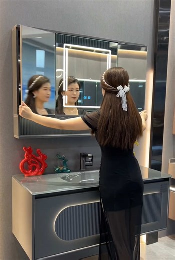 浴室柜: 优雅的浴室储物解决方案