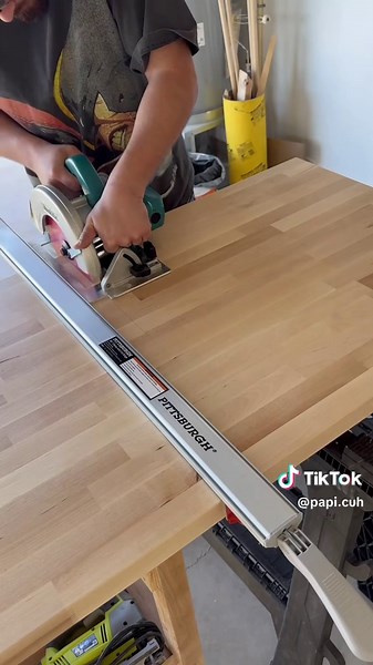 How el Cuh saved Christmas 🎅 #christmasgiftideas #hispanic | hispanic christmas