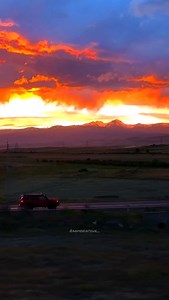 Mount Aragats. Armenia🇦🇲 Я очень часто думаю так, что когда человек в конце дня умеет замечать и насладиться закатом, то у него этот день удалось и что он в этот день доволен от себя. Из за этого, кусочек удовлетворения который присутствует у него внутри, позволяет видя эти краски, чувствовать себя счастливым. Замечайте и насладитесь закатом господа☺️ #sunset #aragats #armenia #закаты #дорогажизни #дорогавзакат #roadlife | Armeniatour