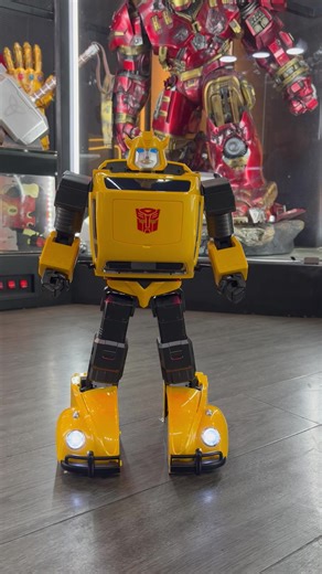 ROBOSEN FLAGSHIP BUMBLEBEE G1: Voice Command Magic