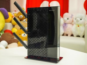 雙頻三天線、內建 FastLane 無線技術 Netgear EX7000 無線擴展器