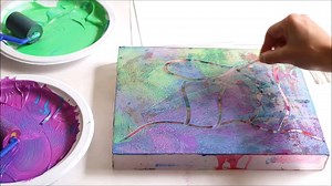 32K views · 154 reactions | The easiest and best way to do monoprinting with kids involves spreading the paint on a plexi sheet or frame with a roller and drawing a design with a Qtip. See: https://artfulparent.com/monoprinting-with-kids-the-easy-way/ | The Artful Parent | Facebook