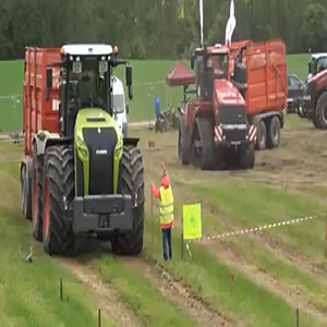 11K views · 70 reactions | Claas Xerion 5000 vs Case IH Quadtrac 620 | Live Your Life | Facebook