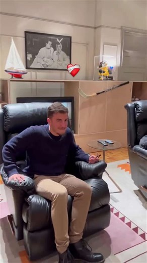 Exploring the Iconic Friends Set: A Dream Come True!