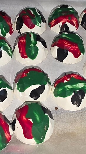 "Taste the pride in every bite!  Our chocolate celebrates the spirit of unity, freedom, and sweetness that defines our nation. Get yours now!  0526223193 #NationalDayChocolate #PatrioticTreats #CelebrationChocolate #CoCoChocolate #ChocoLove #NationalPride #SweetFreedom #ChocolateLovers #FoodieFavorites #DessertGoals #ViralChocolate #TrendingNow #MustTry #ChocolateAddict #GourmetChocolate #LuxuryTreats #FoodPorn #InstaFood #ChocolateHeaven #TreatYourself Chequ | Coco n Choco | Facebook