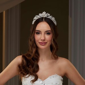 Elegant Crystal Wedding Tiara-wedding Hair Jewelry- Elegant Hair Accessory - Etsy