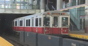 Red Line riders frustrated by slow zones, closures