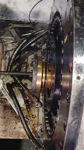 Rotary head stock distributor removing process.