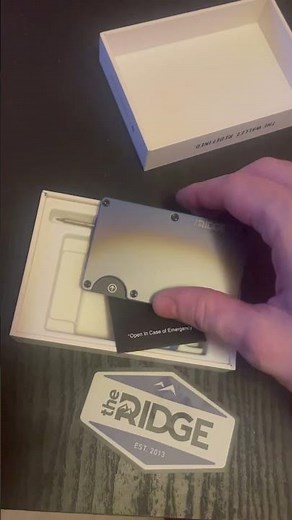Ridge wallet unboxing- Titanium w/ cash strap
