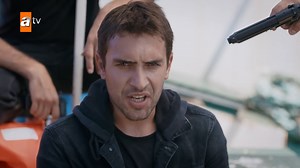 Mar Negro | Fugitiva – Capítulo 71 | Doblado #MarNegro #SenAnlatKaradeniz | Atv Español