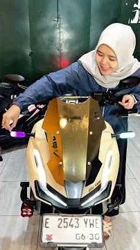 GUARANTEED TO BE THE CENTER OF ATTENTION, GUYS 😍UNIVERSAL RGB PROJECTOR LED SIGNAL LIGHT #lampusein