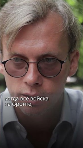 Защищать Москву могут только срочники.