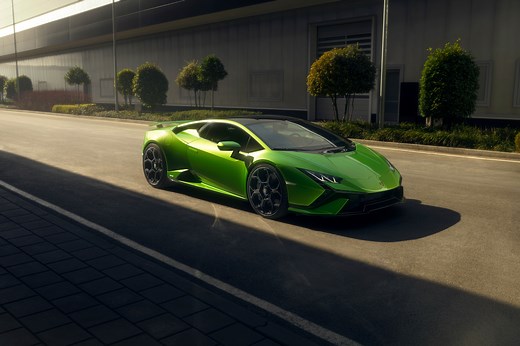 2022 Lamborghini Huracán Review, Pricing, and Specs