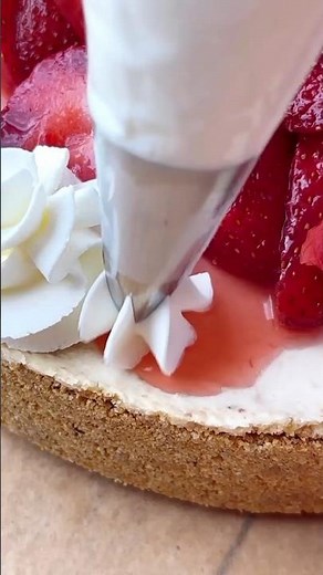 Easy No-Bake Strawberry Cheesecake Recipe
