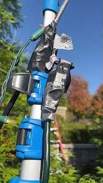 Putting up Christmas lights using variable extension pole on a ‘y’ #christmaslights