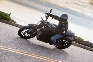 TEST I Zero Motorcycles DSR 13 : plug and play !