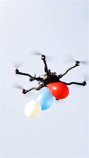 Reto: dron contra globos