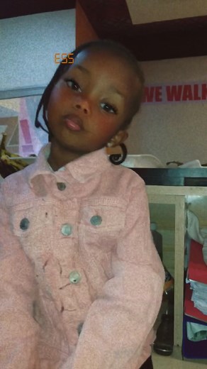 She was eating a melon🥹🥹but honestly how cute is she🥹🥹🥹. #raisingmay