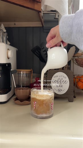 happy friday eve everyone, we made it to the almost weekend 💃☕️🫶🏻 i’m soooo excited to try the winter wonderland alani @Alani Nutrition #momsoftiktok #microinfluencer #smallinfluencer #morningvlog #morningbits morning vlog, morning routine, mom morning, moms of tiktok, toddler mom, mom vlog