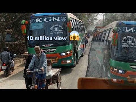 Incredible Road Paving Process! Watch how they manage heavy traffic while laying new asphalt. 🚜🚌