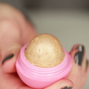 13M views · 5.2K reactions | How To Save Broken Makeup With A Lip Balm Container  | As/Is | Facebook