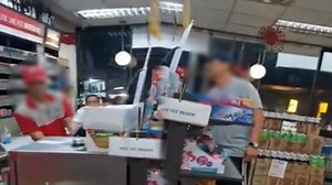 Angry Customer Yells At A Store Cashier Because Of Forgotten Sauce