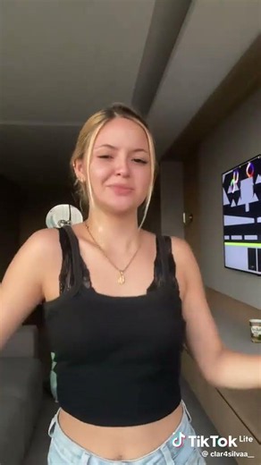 Então vem novinha 😝 - #tiktok #dancinhasdotiktok #viral #trending #fyd #trend
