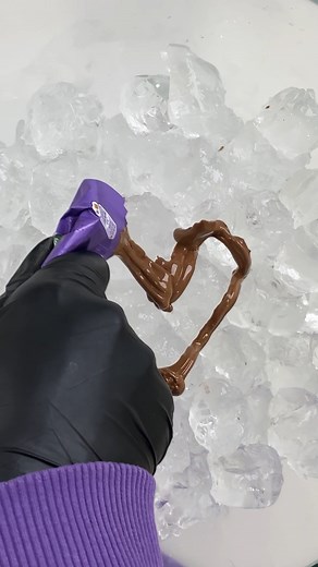 2.1K views · 35 reactions | Testing chocolate hacks if they work or not#gadget #hacks #lifehacks #tinastesting #diy | Tina's testing | Facebook