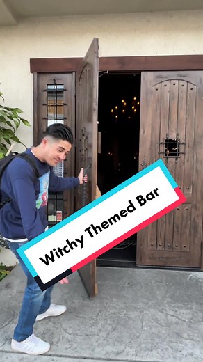 Witchy vibes drinks = yes please #orangecounty #buenapark #travel #thingstodoinsoutherncalifornia #southerncalifornia #fyp