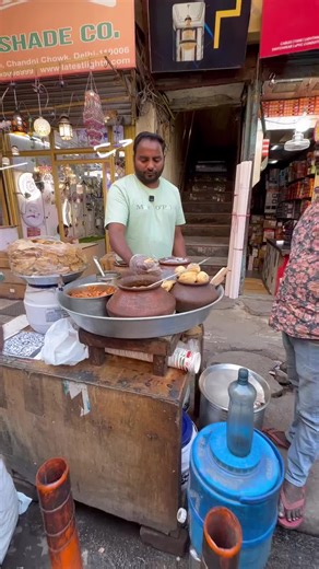 That food traveller (@thatfoodtraveller)’s videos with original sound - That food traveller