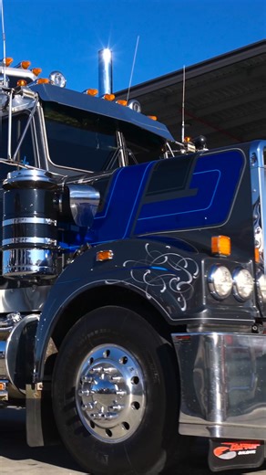 1.2K views |  Let the rig-rolling begin! Our Heavy Haulage Assets Mega Auction is officially open. Bid now on Kenworth T900 Legends, Mack Valueliners and high-spec trailers by Drake, MTE & more  Act quickly – auction ends Thurs 14 Aug at 7pm AEST | Pickles | Facebook