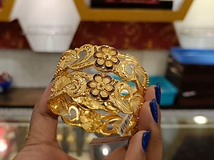 467K views · 10K reactions | LATEST NEW BEAUTIFUL GOLD JEWELLERY COLLECTIONS ❤ | Simple Styles | Facebook