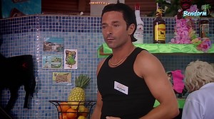 Love at first sight for Mateo? 😅 #benidorm | Benidorm