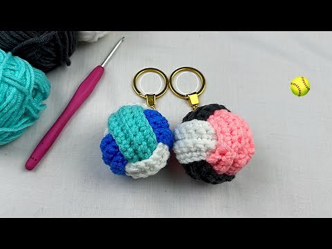 easy Crochet Plush Ball | crochet keycahin
