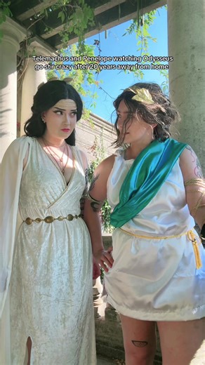 I forgot we filmed this one lmao I love us we are iconic @Bitchbecca🤍💙 #epicthemusical #epicthemusicalcosplay #telemachus #telemachuscosplay #penelopecosplay