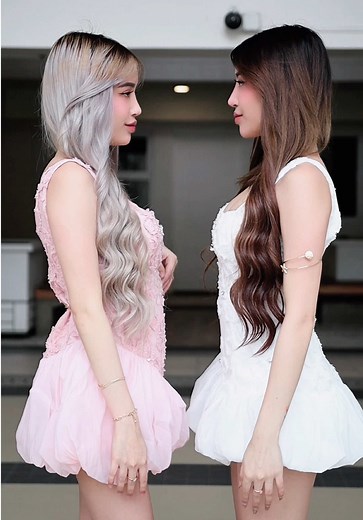 Kakaikot kasama ang Sabby and Sophia